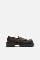 MOCASSIN À SEMELLE ÉPAISSE AVEC FRANGES