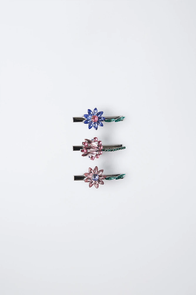 THREE-PACK OF FLOWER BARRETTES