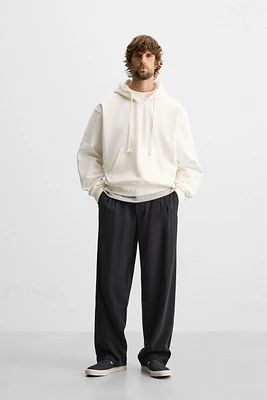 SWEAT À CAPUCHE ET COL CREW NECK