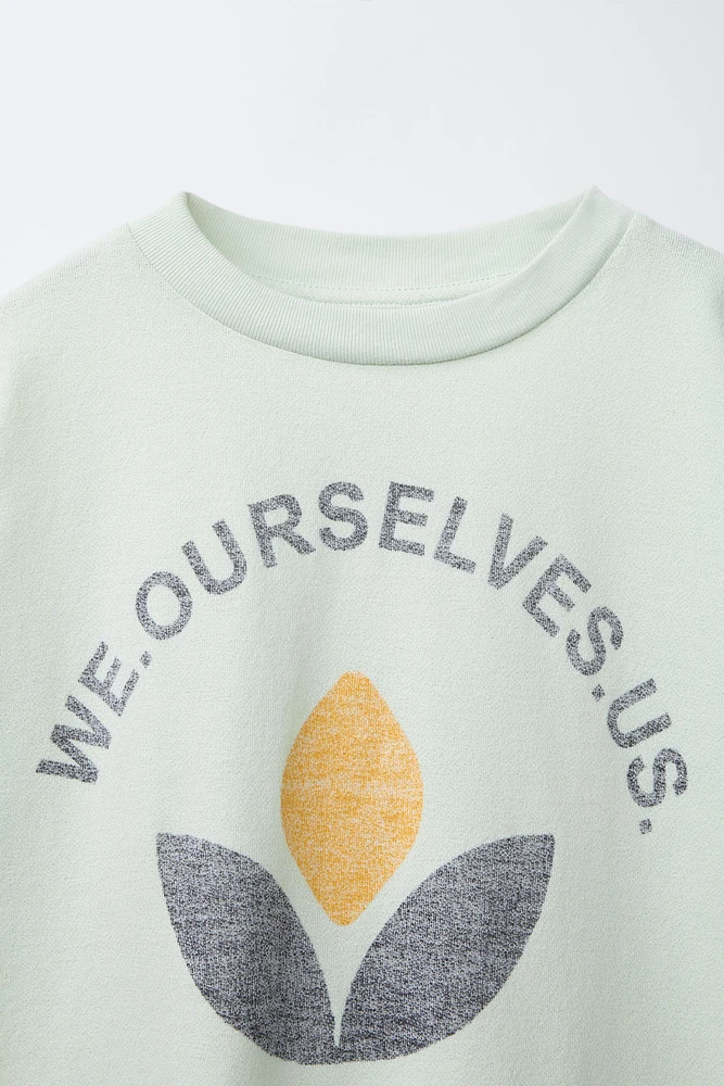 TEXTURED TEXT T-SHIRT
