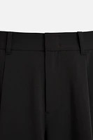 RELAXED FIT PLEATED SHORTS