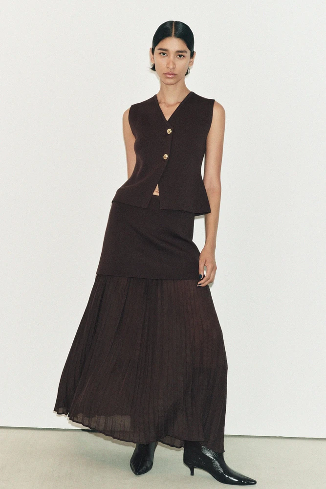 SMOOTH KNIT VEST TOP
