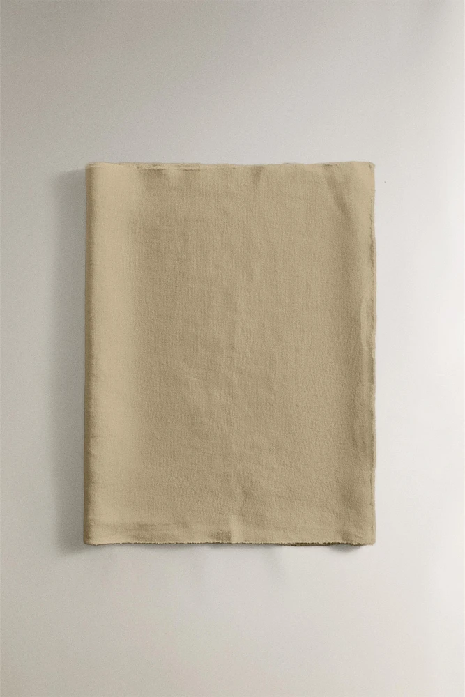 LINEN TABLE RUNNER