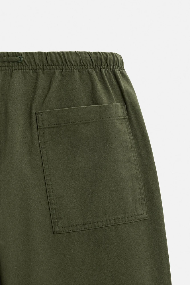 PANTALON COUPE CAROTTE