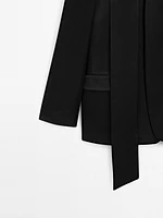 Blazer satiné avec foulard - STUDIO