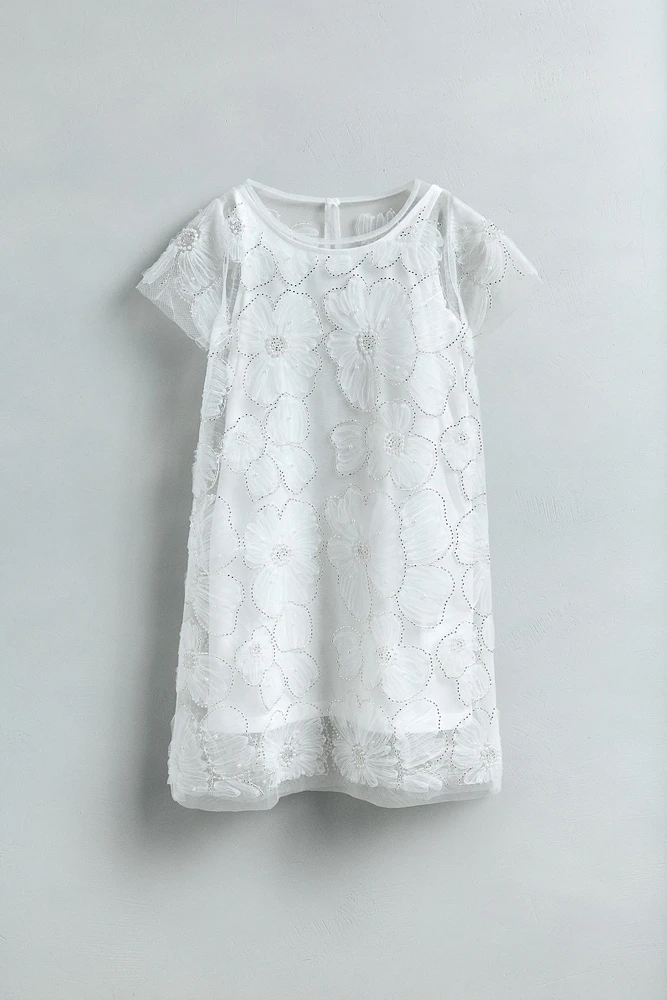 ROBE EN TULLE AVEC PERLES FANTAISIE