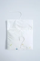 EMBROIDERED QUILTED CLUTCH
