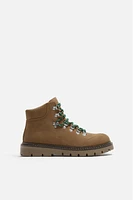 BOTTES À LACETS