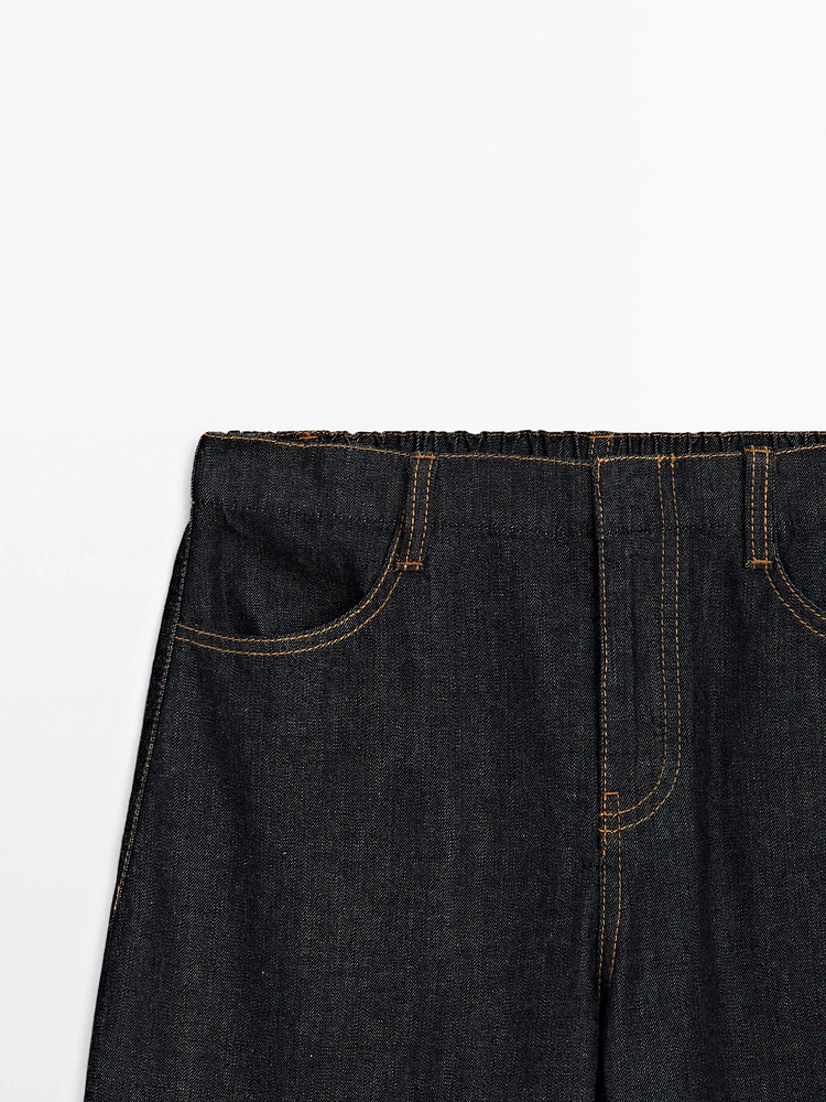 100% cotton mid-rise wide-leg jeans