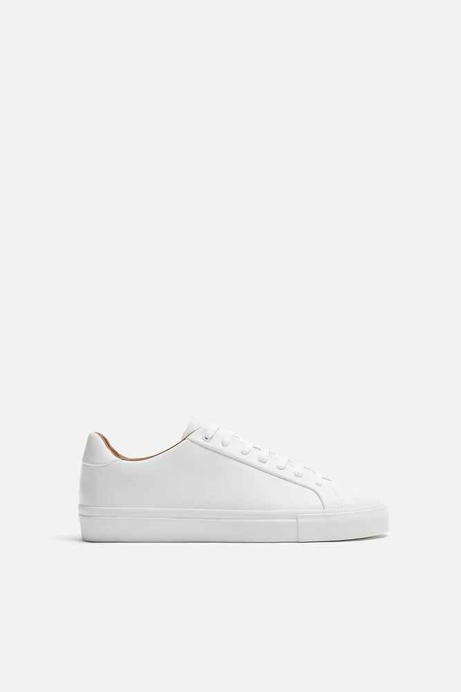 BASKETS BASIQUES