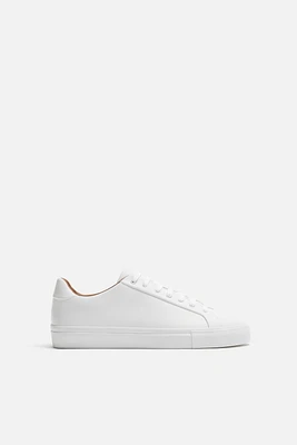 BASKETS BASIQUES