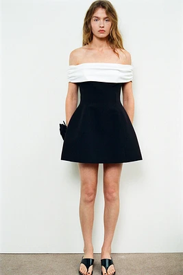 CONTRAST STRAPLESS DRESS