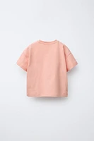 TEXT AND FLOWER APPLIQUÉ T-SHIRT