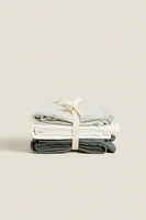 PACK OF CHILDREN’S MULTICOLORED MUSLIN CLOTHS (PACK 3)