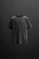 TEXTURED TRAINING T-SHIRT