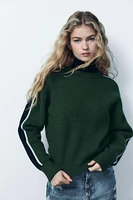 KNIT SWEATER WITH SIDE STRIPE