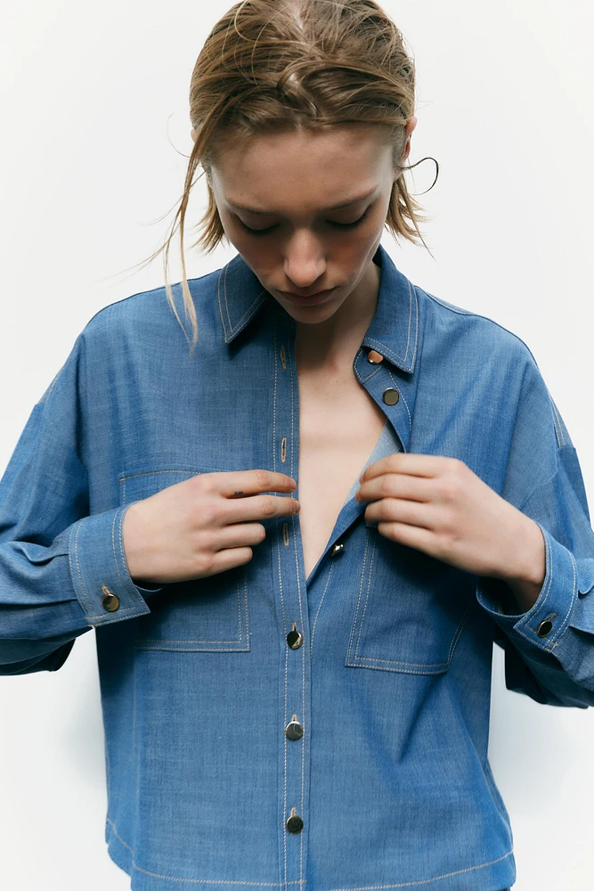 CHEMISE À POCHES PLAQUÉES