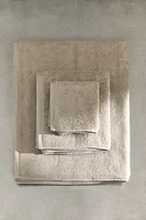 EXTRA SOFT COTTON BATH TOWEL (700 GXM²)