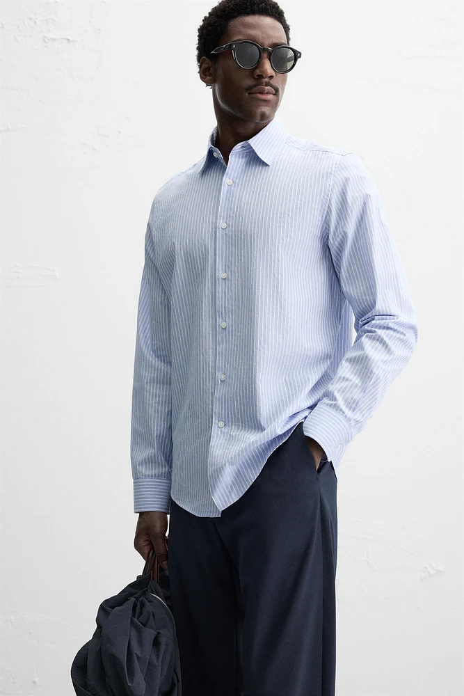 CONTRASTING STRIPED SHIRT