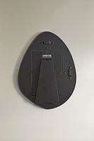 IRREGULAR-SHAPED PICTURE FRAME