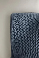 CHILDREN'S BONNET WITH BOBBLES