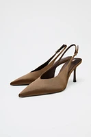 CHAUSSURES À TALONS EFFET SATINÉ