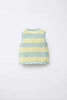 EMBROIDERED KNIT TOP