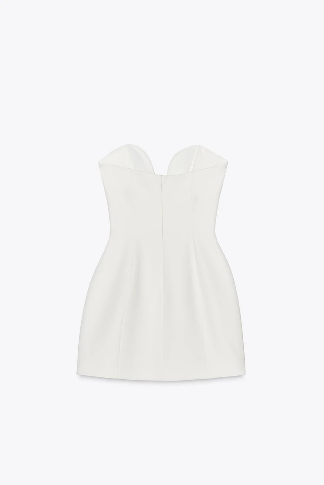 ROBE À ENCOLURE EN CŒUR