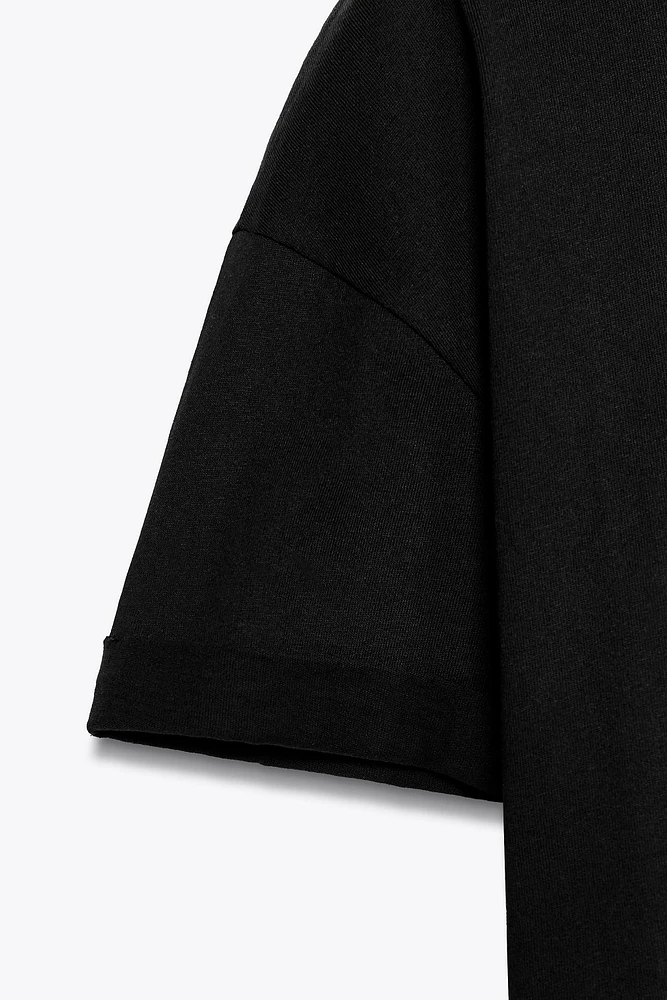 SHORT-SLEEVED T-SHIRT