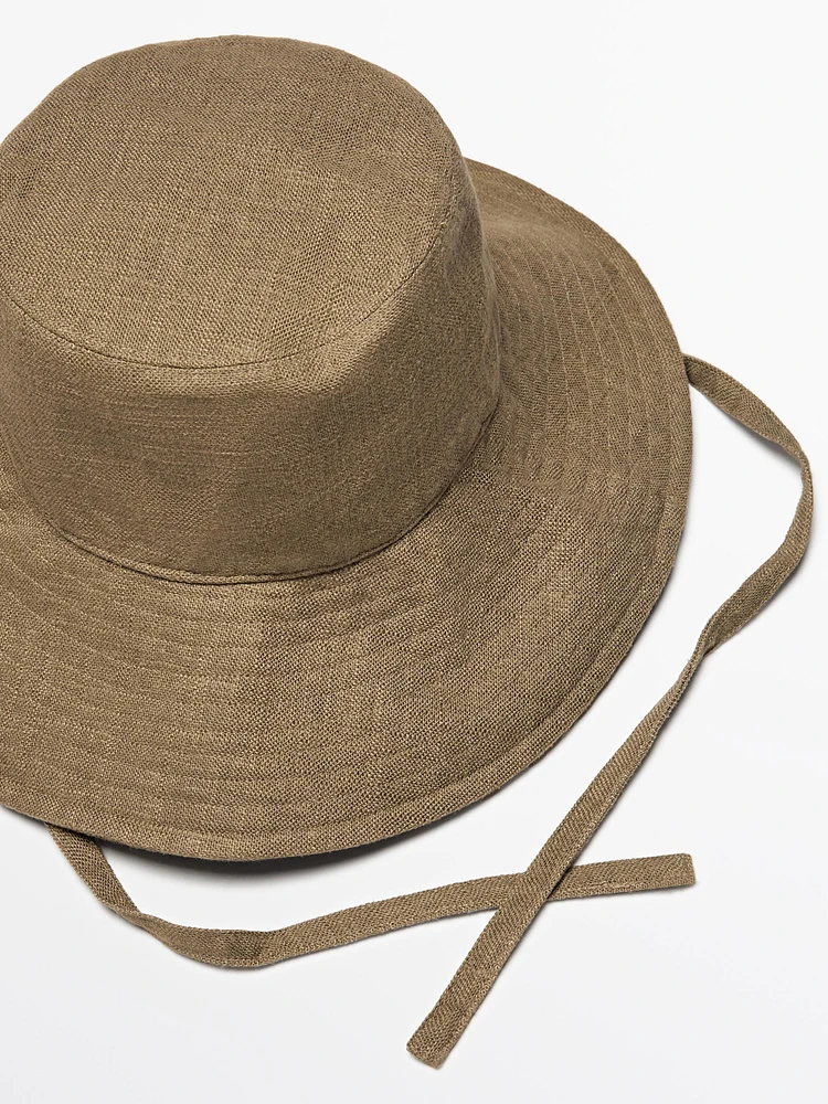 Bucket hat with bow