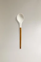CUILLÈRE EN SILICONE ET EN BOIS
