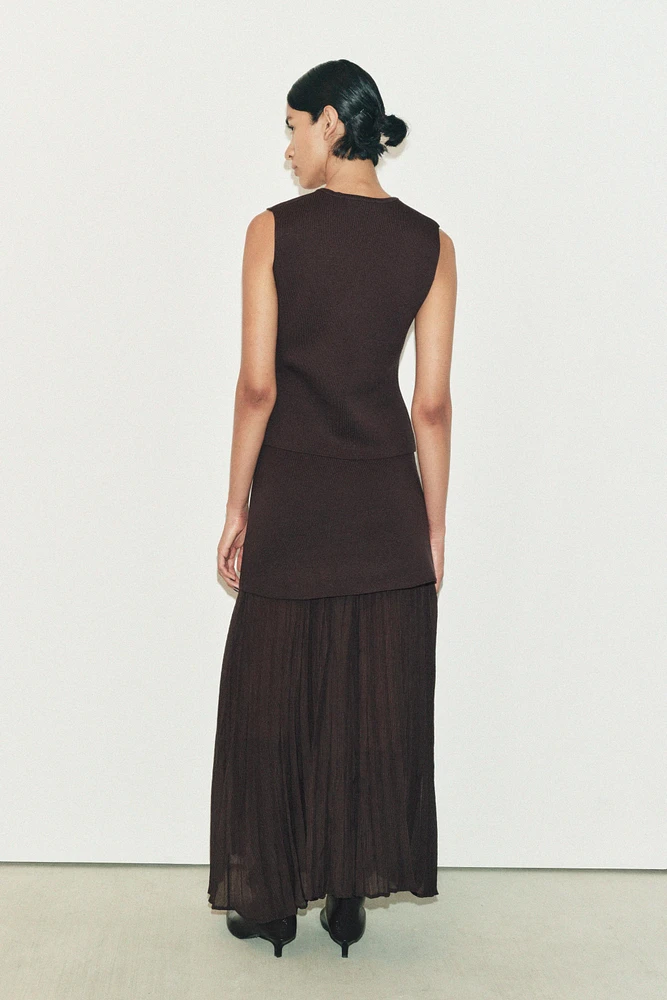 SMOOTH KNIT VEST TOP