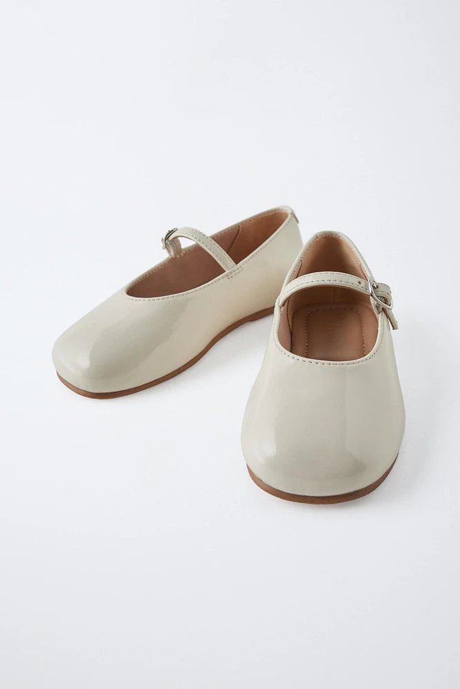 PATENT BALLET FLATS