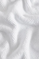 STRIPED TEXTURED BATH TOWEL