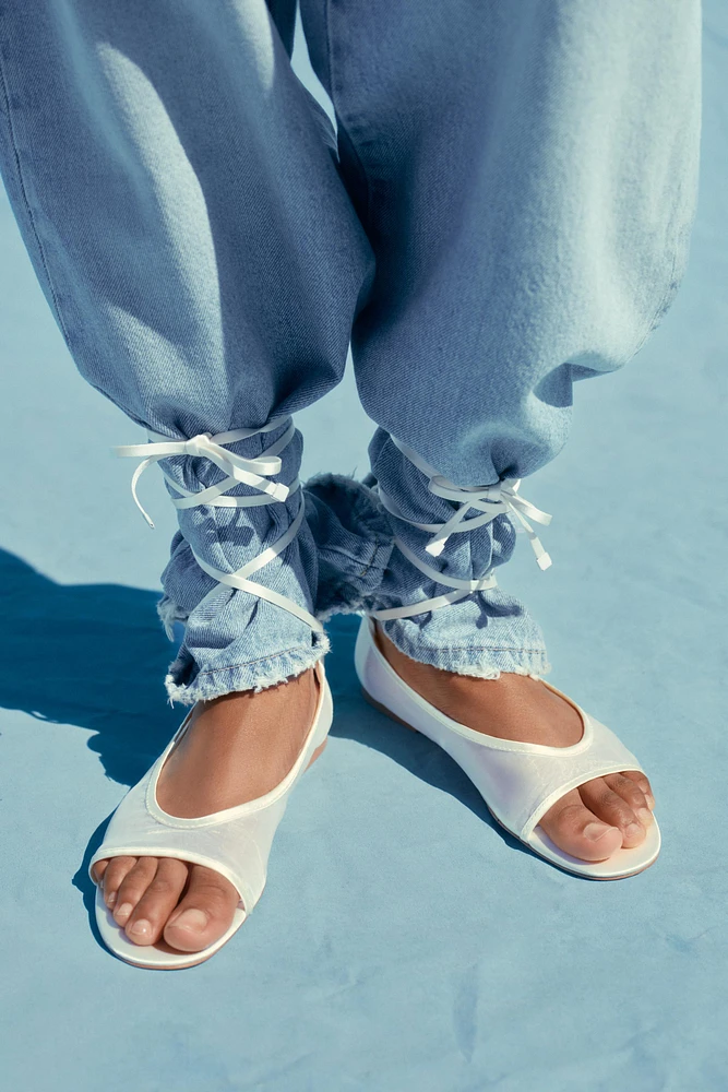 LIMITED EDITION OPEN TOE MESH FLAT SHOES
