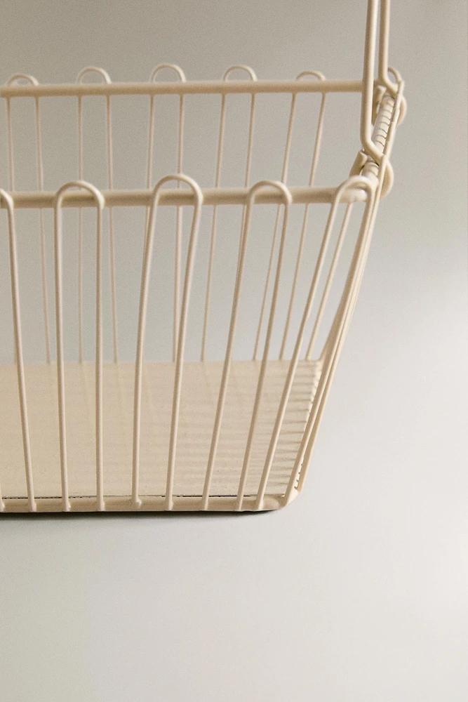 METAL BASKET