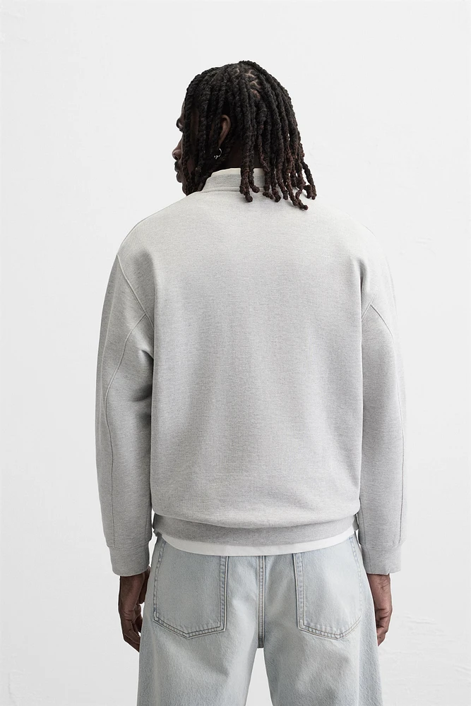 TEXT PATCH SWEATSHIRT