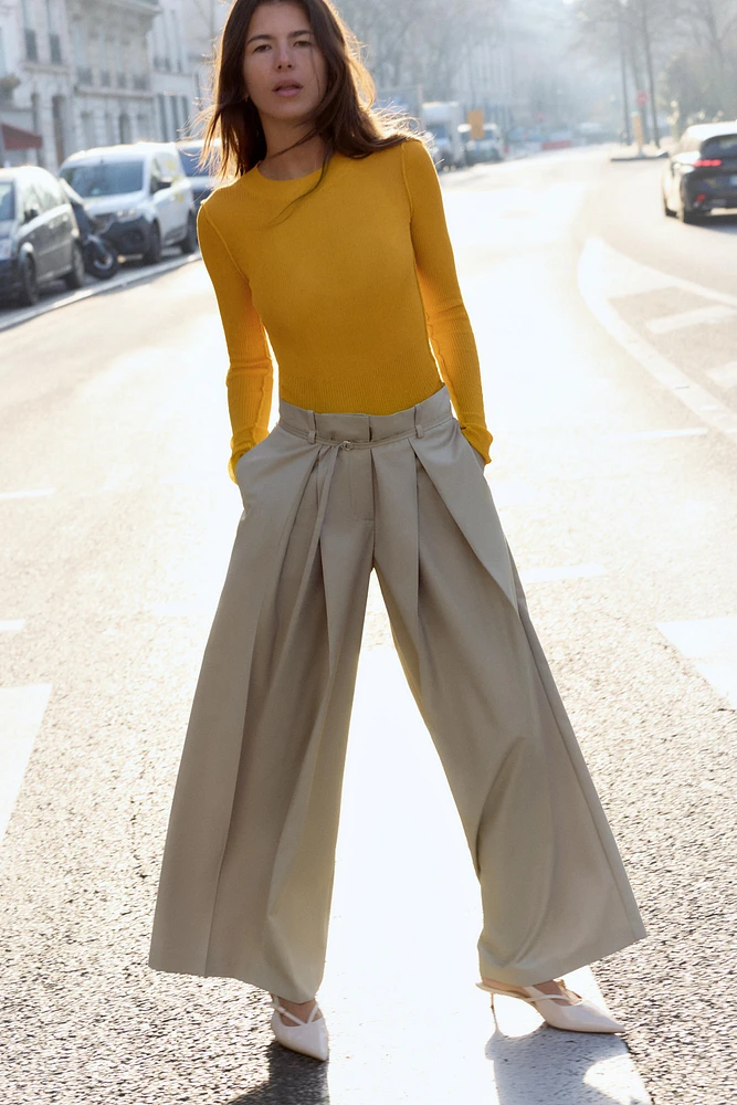 PLEATED WIDE-LEG PANTS WITH THIN BELT