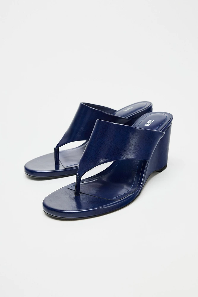 WEDGE SANDALS