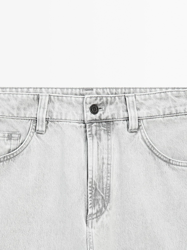 Relaxed-fit jeans