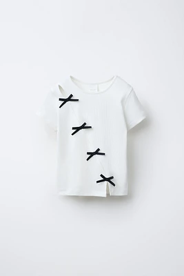 T-SHIRT CÔTELÉ À NŒUDS