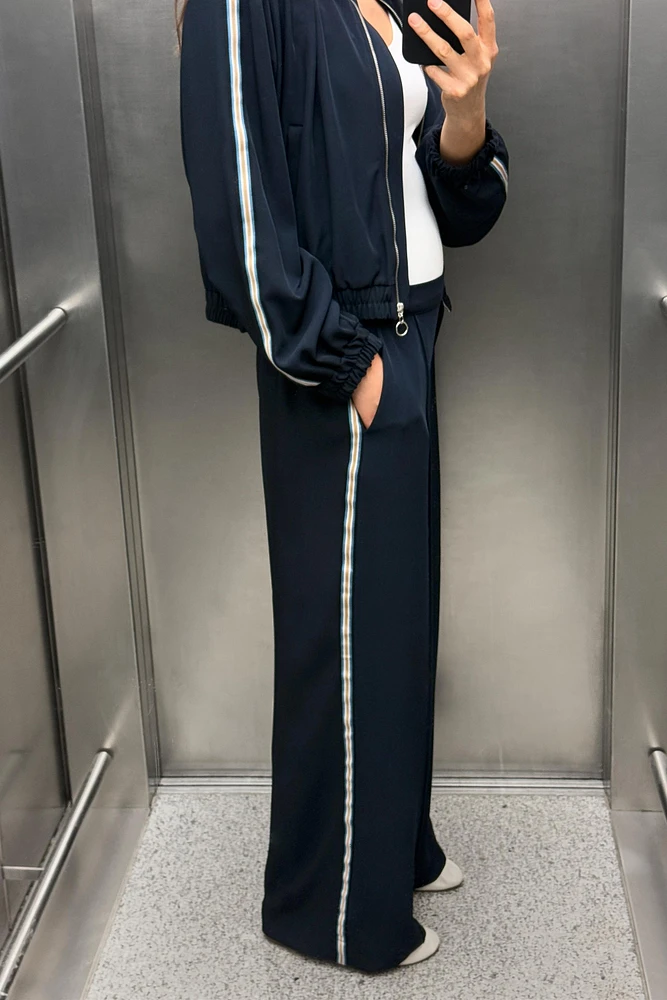SIDE STRIPE WIDE LEG PANTS