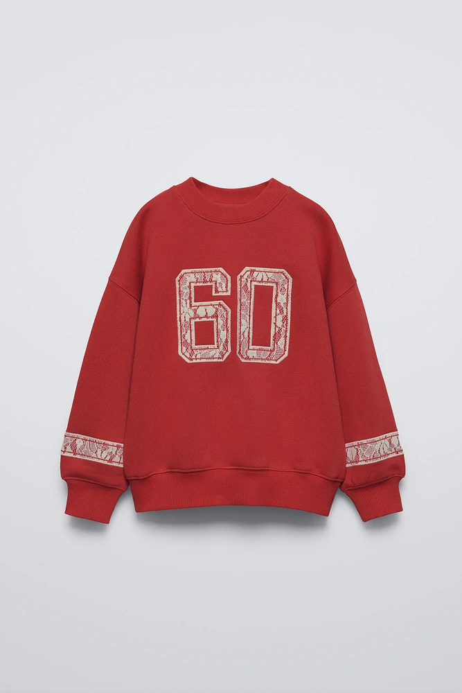 SWEATSHIRT WITH LACE NUMBER