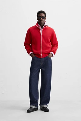 TEXTURED ZIP SWEATSHIRT
