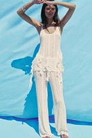 LACE TEXTURE SCALLOPED TOP