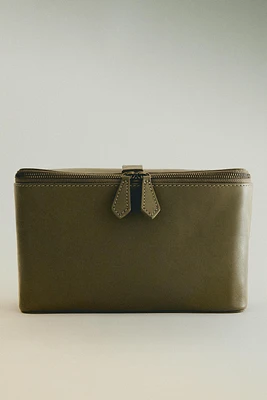 MEDIUM LEATHER MAKEUP BAG