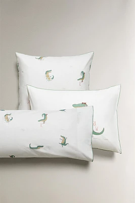 TAIE D’OREILLER ENFANT CROCODILE