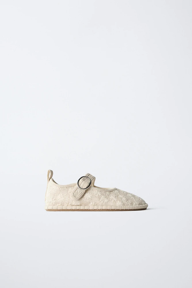 EMBROIDERED BALLET FLATS