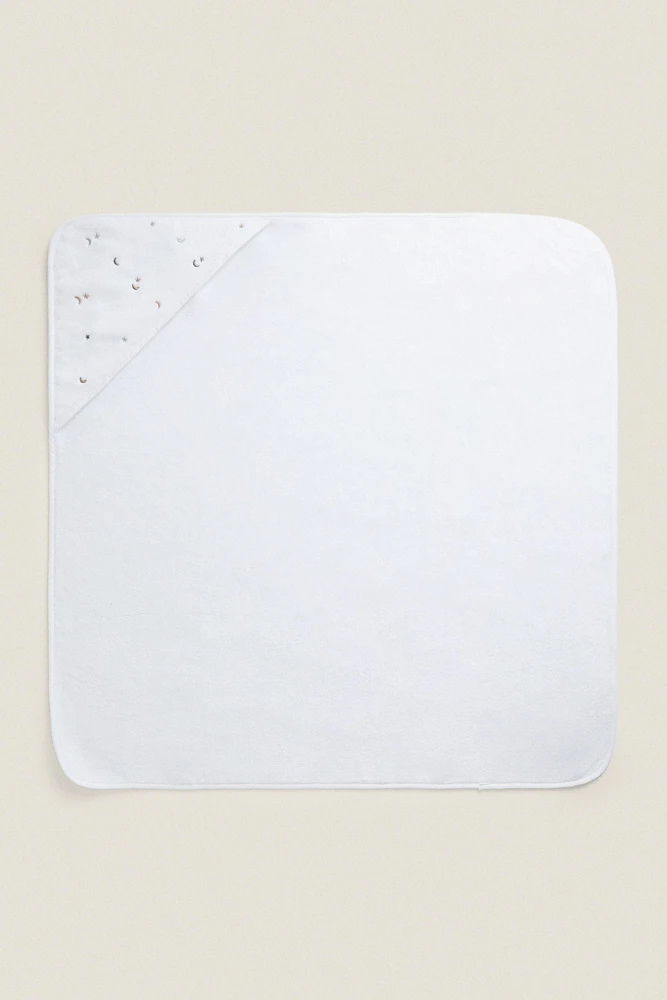 HOODED BABY TOWEL WITH STARS AND MOONS