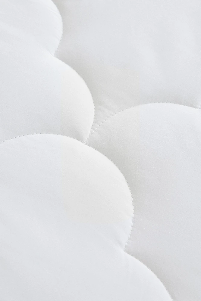 PADDED MATTRESS PROTECTOR